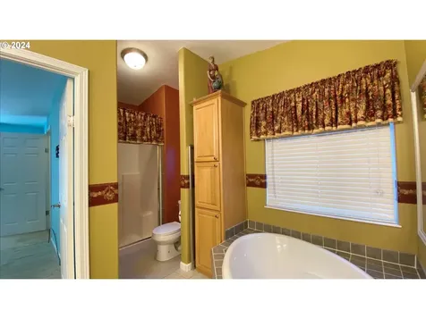 4289 Se Heron Loop Lincoln City OR 97367