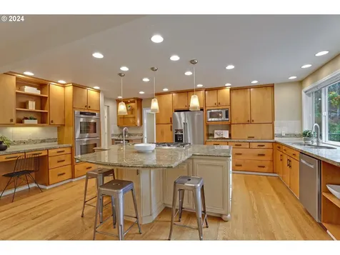2720 Nw 134th Place Portland OR 97229