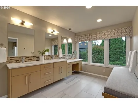 2720 Nw 134th Place Portland OR 97229