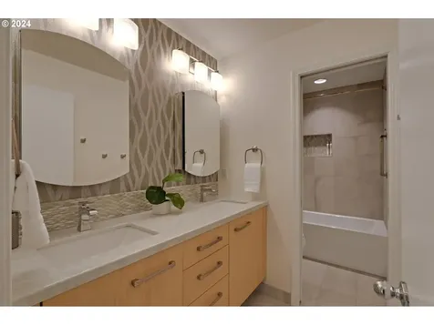 2720 Nw 134th Place Portland OR 97229