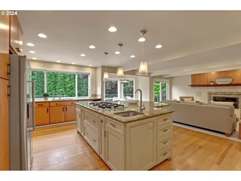 2720 Nw 134th Place Portland OR 97229