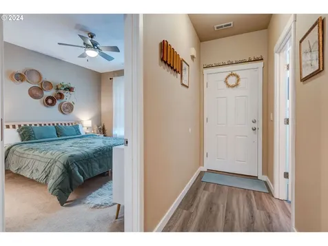 346 Ne Roth Street Portland OR 97211