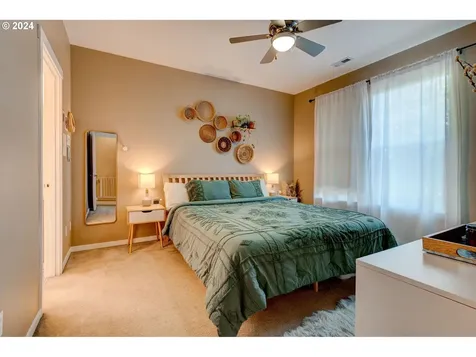 346 Ne Roth Street Portland OR 97211