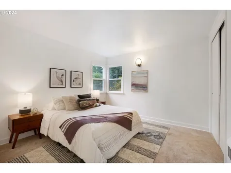 8118 Se 60th Avenue Portland OR 97206