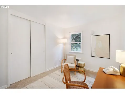 8118 Se 60th Avenue Portland OR 97206