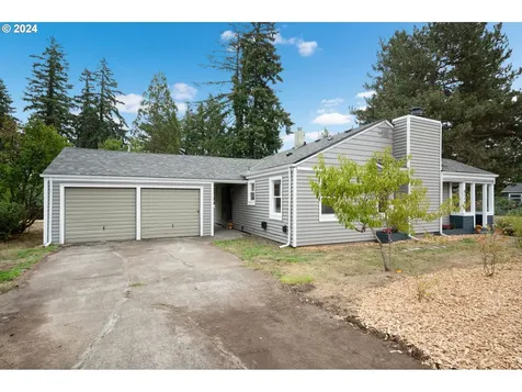 8118 Se 60th Avenue Portland OR 97206
