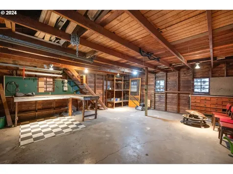 8118 Se 60th Avenue Portland OR 97206