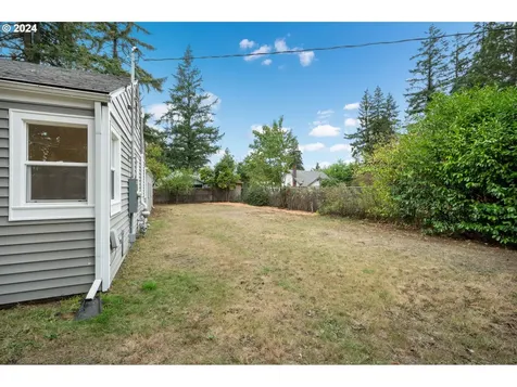 8118 Se 60th Avenue Portland OR 97206