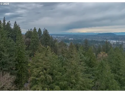 1958 S Military Road Portland OR 97219