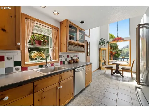 340 Council Hill Road Lakeside OR 97449