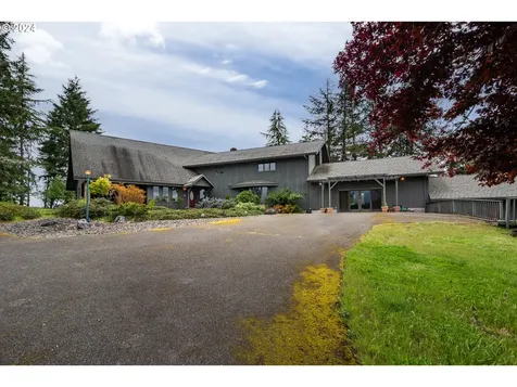 1051 Garden Grove Drive Roseburg OR 97471