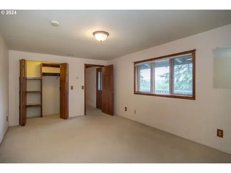 1051 Garden Grove Drive Roseburg OR 97471