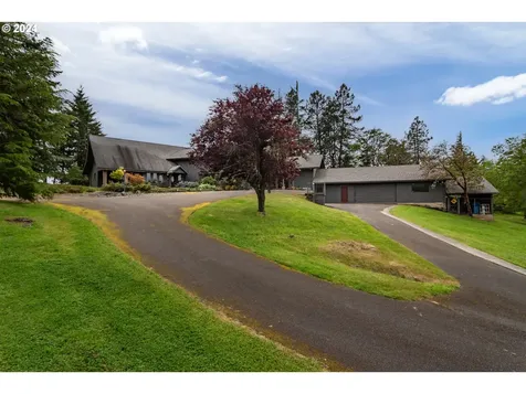 1051 Garden Grove Drive Roseburg OR 97471