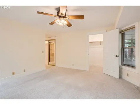15606 Se 23rd Street Vancouver WA 98683