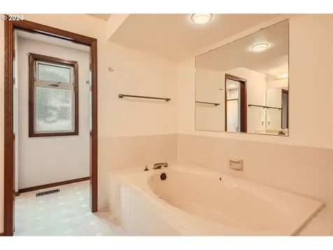 15606 Se 23rd Street Vancouver WA 98683