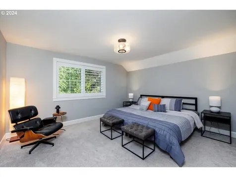 490 G Avenue Lake Oswego OR 97034