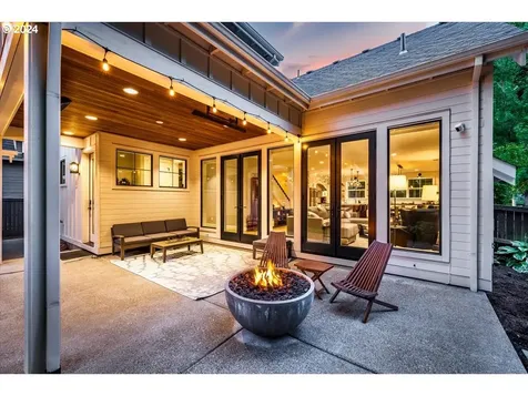 490 G Avenue Lake Oswego OR 97034
