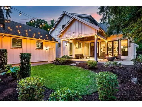 490 G Avenue Lake Oswego OR 97034