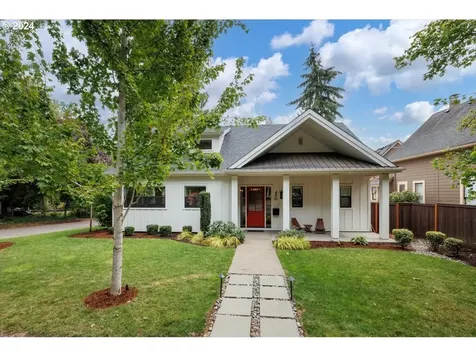 490 G Avenue Lake Oswego OR 97034