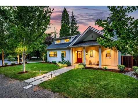 490 G Avenue Lake Oswego OR 97034
