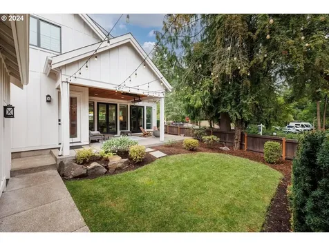 490 G Avenue Lake Oswego OR 97034