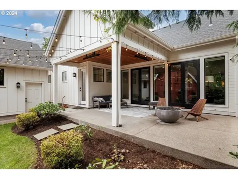 490 G Avenue Lake Oswego OR 97034