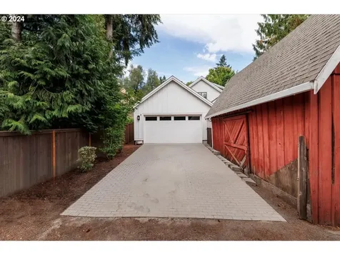 490 G Avenue Lake Oswego OR 97034