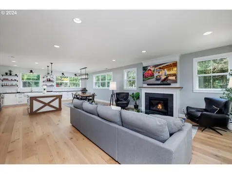 490 G Avenue Lake Oswego OR 97034