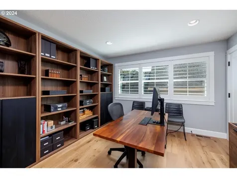 490 G Avenue Lake Oswego OR 97034