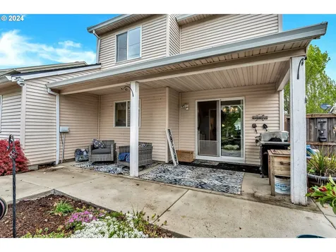 2379 N Fremont Street Cornelius OR 97113
