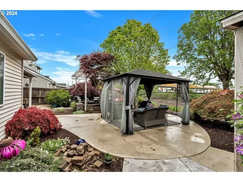 2379 N Fremont Street Cornelius OR 97113