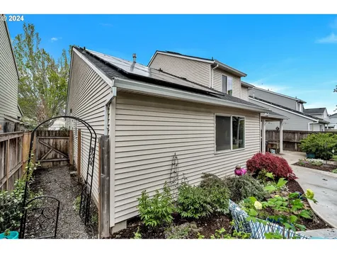 2379 N Fremont Street Cornelius OR 97113