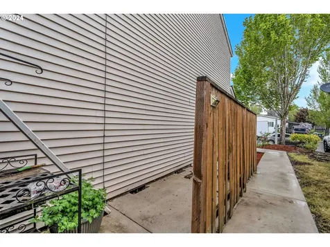 2379 N Fremont Street Cornelius OR 97113