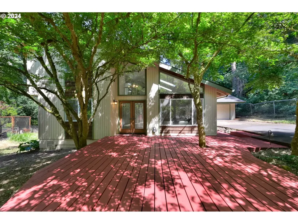 1865 Sylvan Street Eugene OR 97403