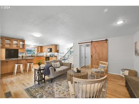 1865 Sylvan Street Eugene OR 97403