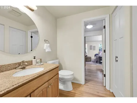 1865 Sylvan Street Eugene OR 97403