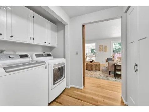 1865 Sylvan Street Eugene OR 97403