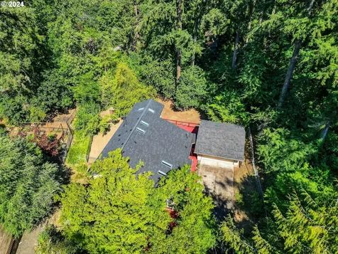 1865 Sylvan Street Eugene OR 97403