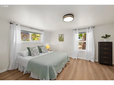 1313 3rd Street Astoria OR 97103
