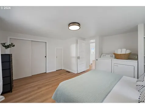 1313 3rd Street Astoria OR 97103