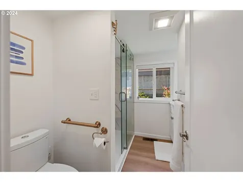 1313 3rd Street Astoria OR 97103