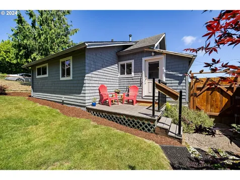 1313 3rd Street Astoria OR 97103