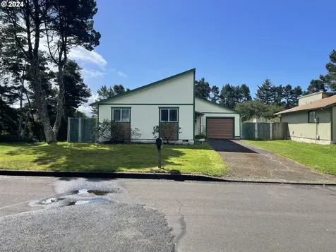 1684 29th Street Florence OR 97439