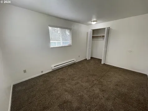1684 29th Street Florence OR 97439