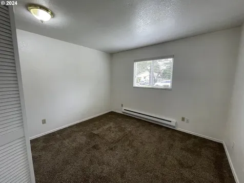 1684 29th Street Florence OR 97439
