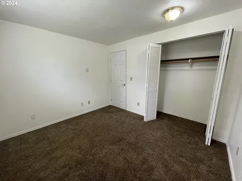 1684 29th Street Florence OR 97439