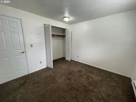 1684 29th Street Florence OR 97439