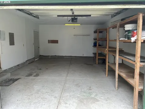 1684 29th Street Florence OR 97439