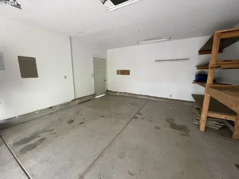 1684 29th Street Florence OR 97439