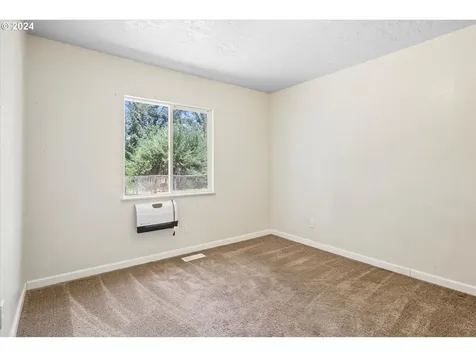 215 Major Drive Glendale OR 97442